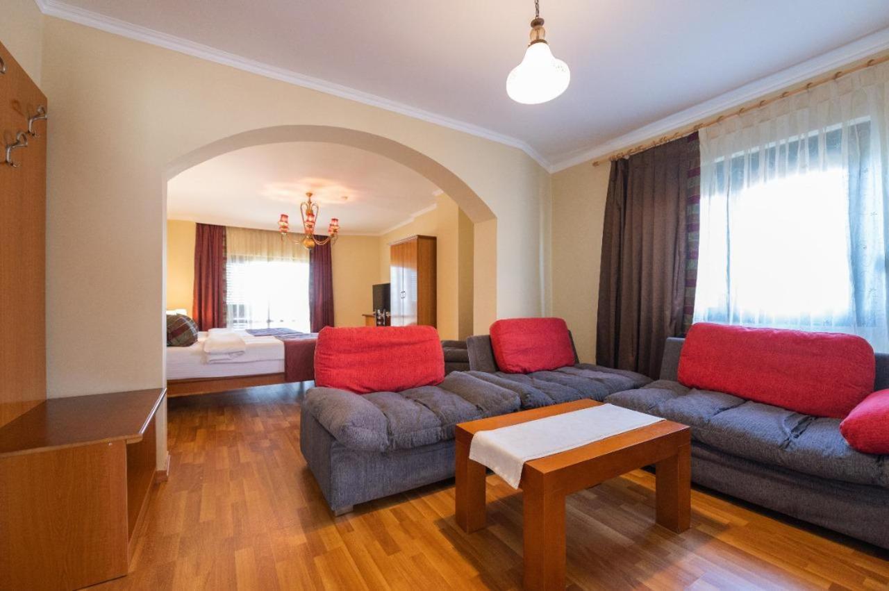 Vila Arber Golem  Exteriér fotografie